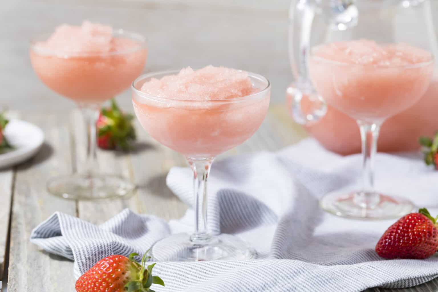 frozen rose cocktail